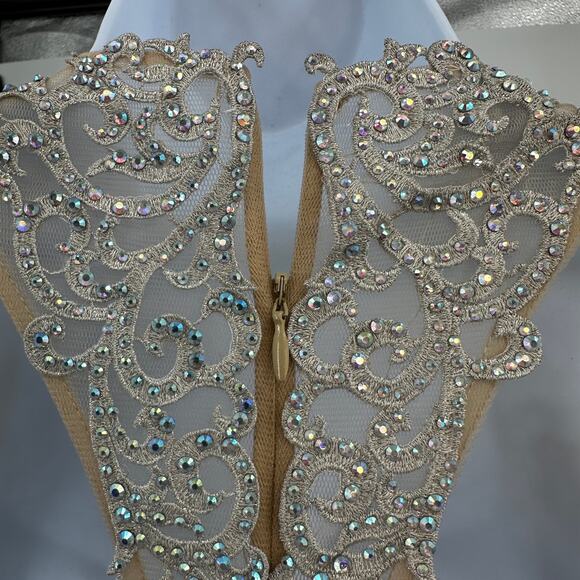 La Femme Prom Dress SZ 6 Teal Sleeveless Formal Embellished Lace Strap Racerback - Picture 10 of 16